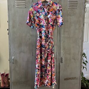 Vibrant belted dress